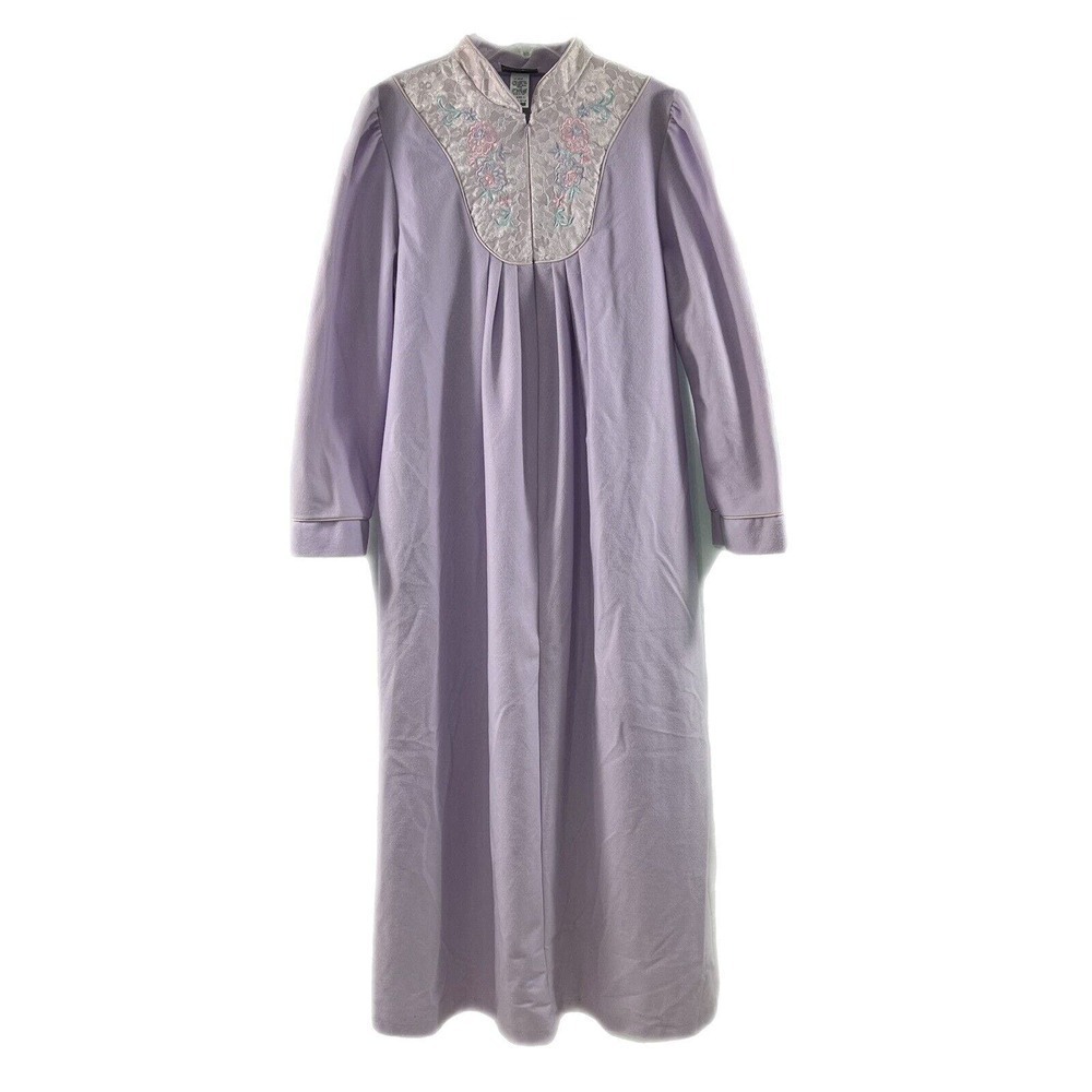 Vintage Sears Apostrophe Ladie's Embroidered Robe Union Made USA Sz M Violet